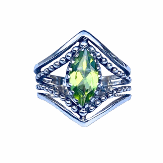Peridot Shining Knightess Ring